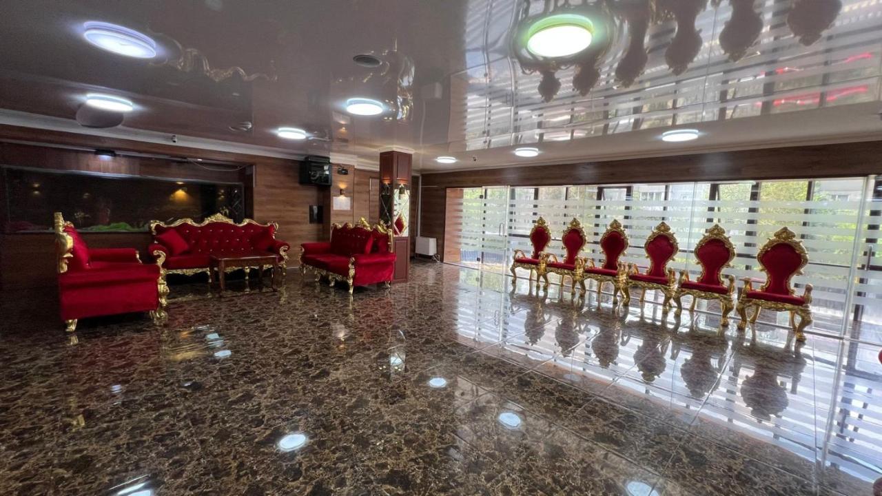 Hotel Vivaldis Almaty Exterior foto